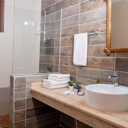 Salkim Goekceada * İmroz